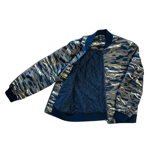 New - Limited Puma x XO / The Weekend Bomber Jacket - Camo - Picture 4 of 15